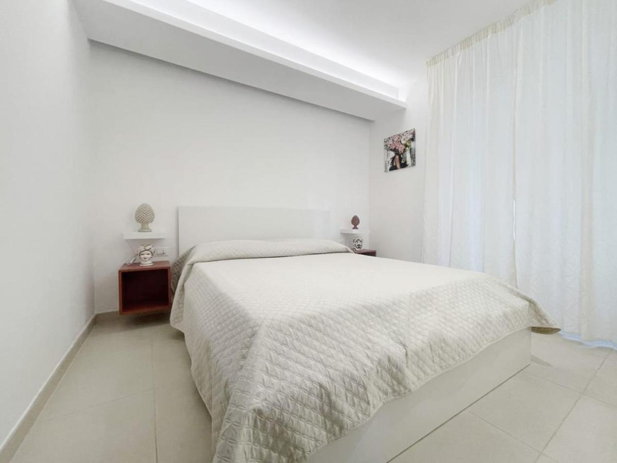 Casa Vacanze Margherita 卡斯泰拉马莱 外观 照片